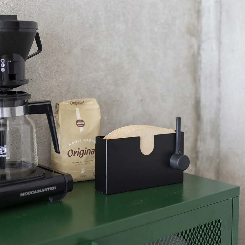 Suodatinpussiteline ja kahvimitta kahvinkeittoon tyylikäs design