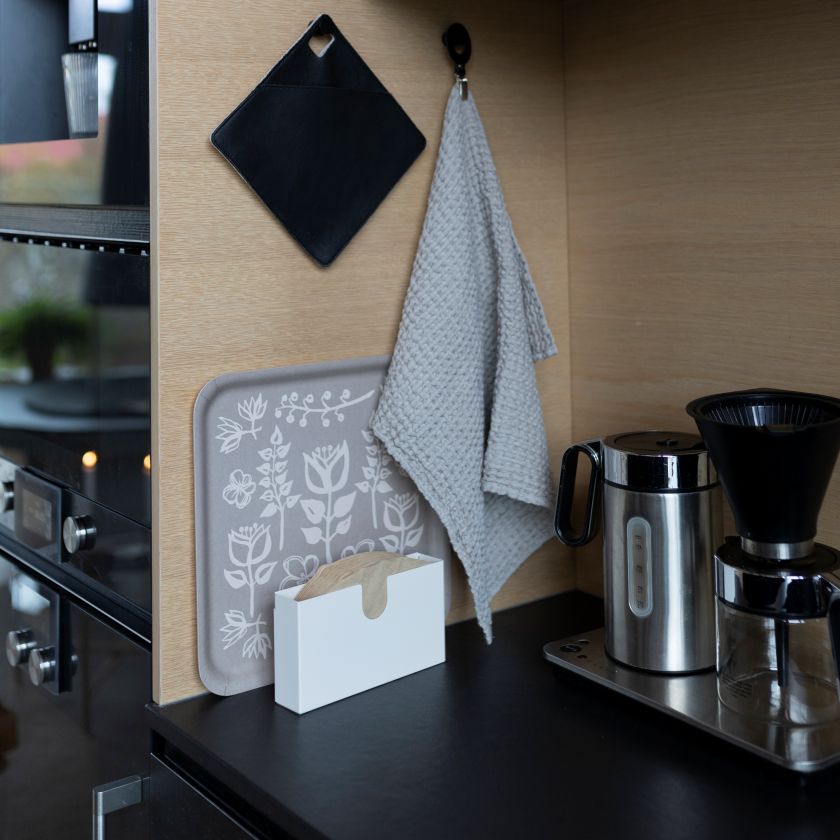 Suodatinpussiteline, vaalea