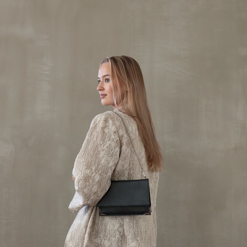 Välke nahkalaukku, musta