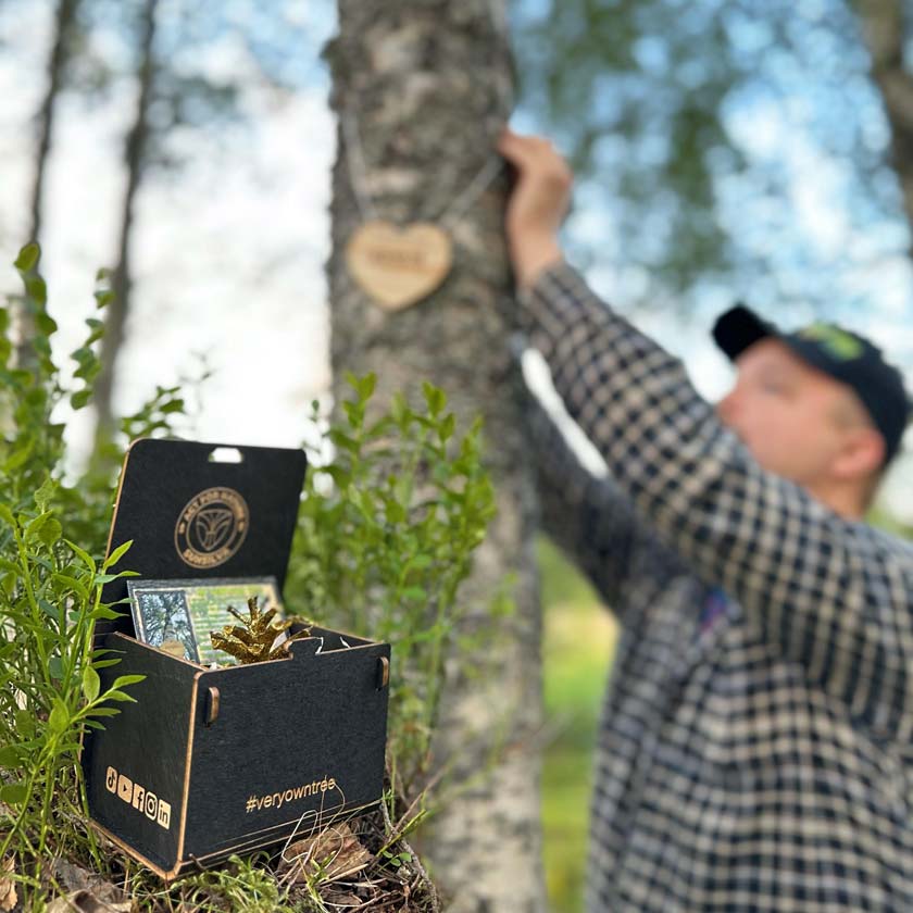 Oma puu lahjaksi - metsä kiittää