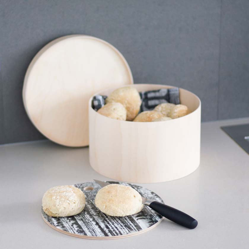 Liikelahja omalla logolla Koivumetsä leikkuulauta suomalainen design ekologinen materiaali 