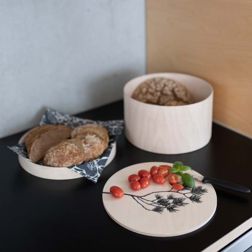 Tarjoilurasia vakka Havu Miiko design puinen leipälaatikko